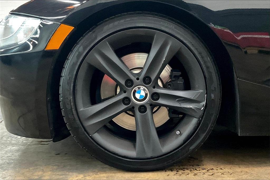 used 2007 BMW Z4 car, priced at $17,651