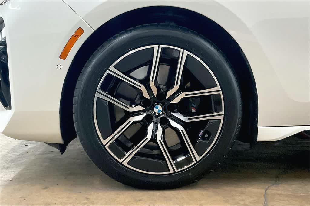 used 2023 BMW i7 car, priced at $96,996