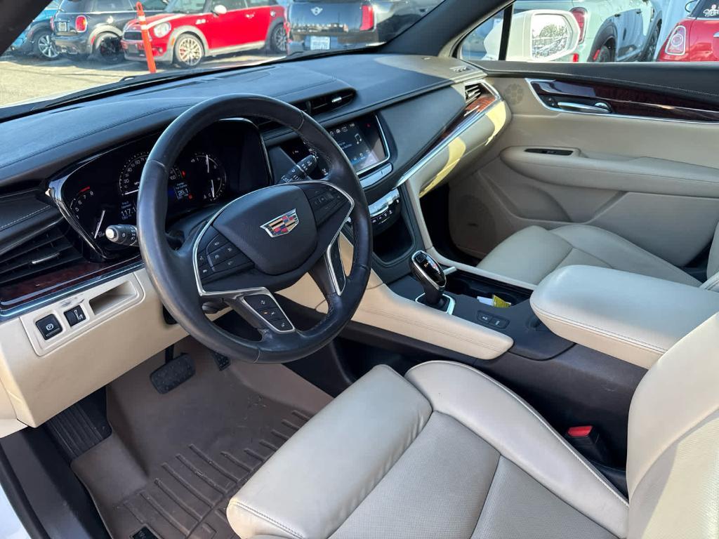used 2017 Cadillac XT5 car, priced at $19,393