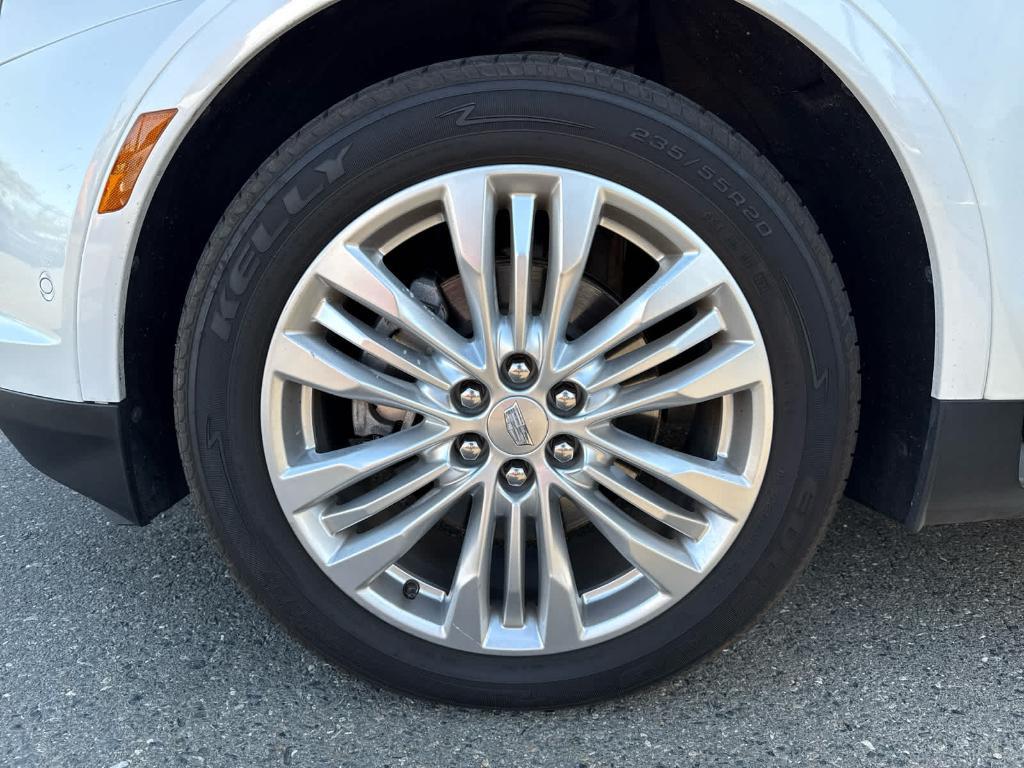 used 2017 Cadillac XT5 car, priced at $19,393