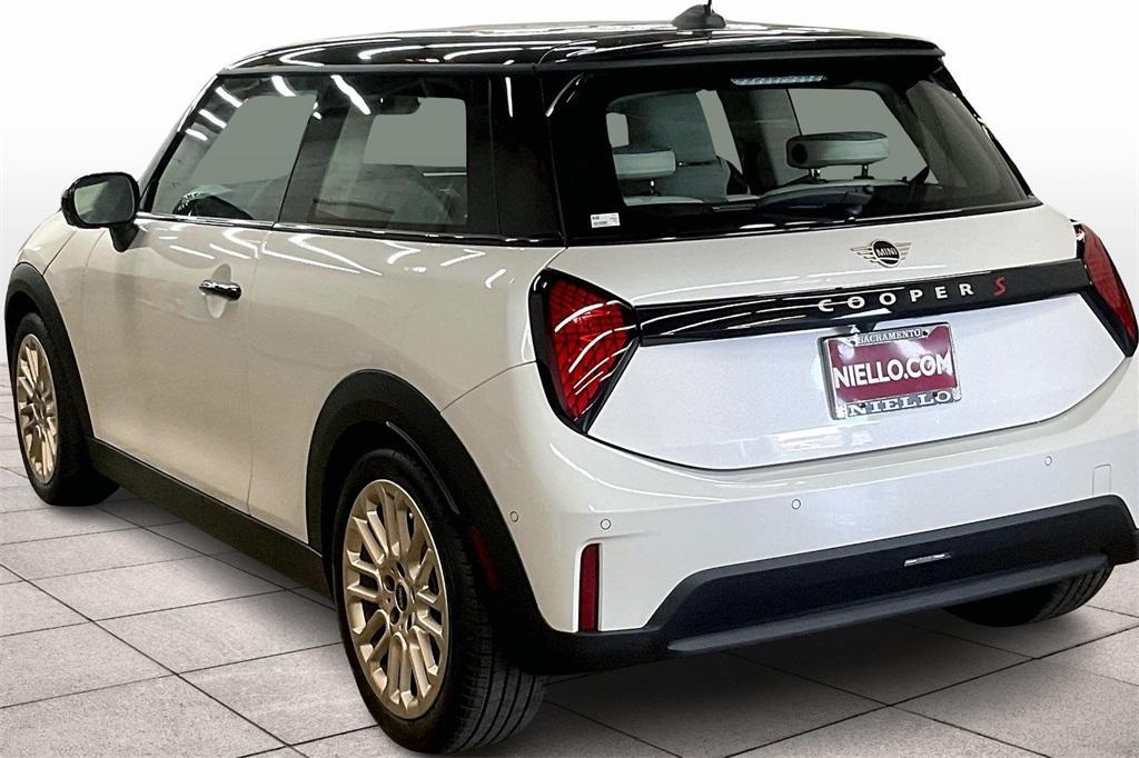 new 2025 MINI Hardtop car, priced at $37,380