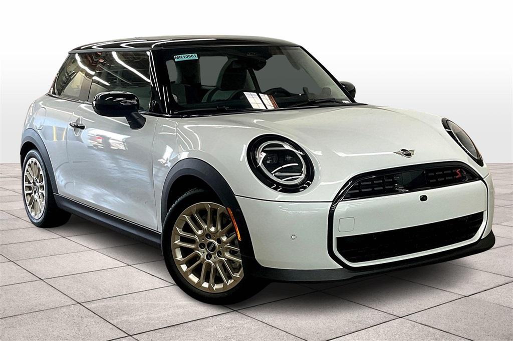 new 2025 MINI Hardtop car, priced at $37,380