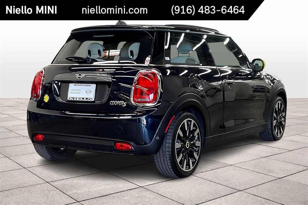 used 2021 MINI SE Hardtop car, priced at $21,691