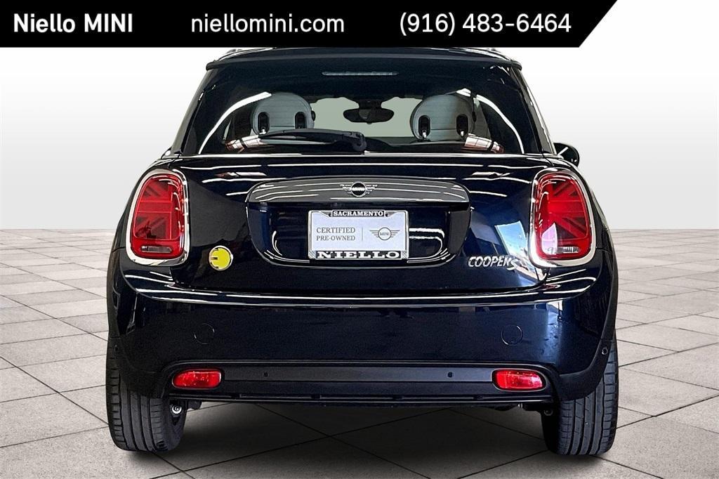 used 2021 MINI SE Hardtop car, priced at $21,691