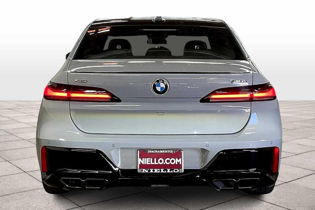 new 2025 BMW 760 car, priced at $129,625