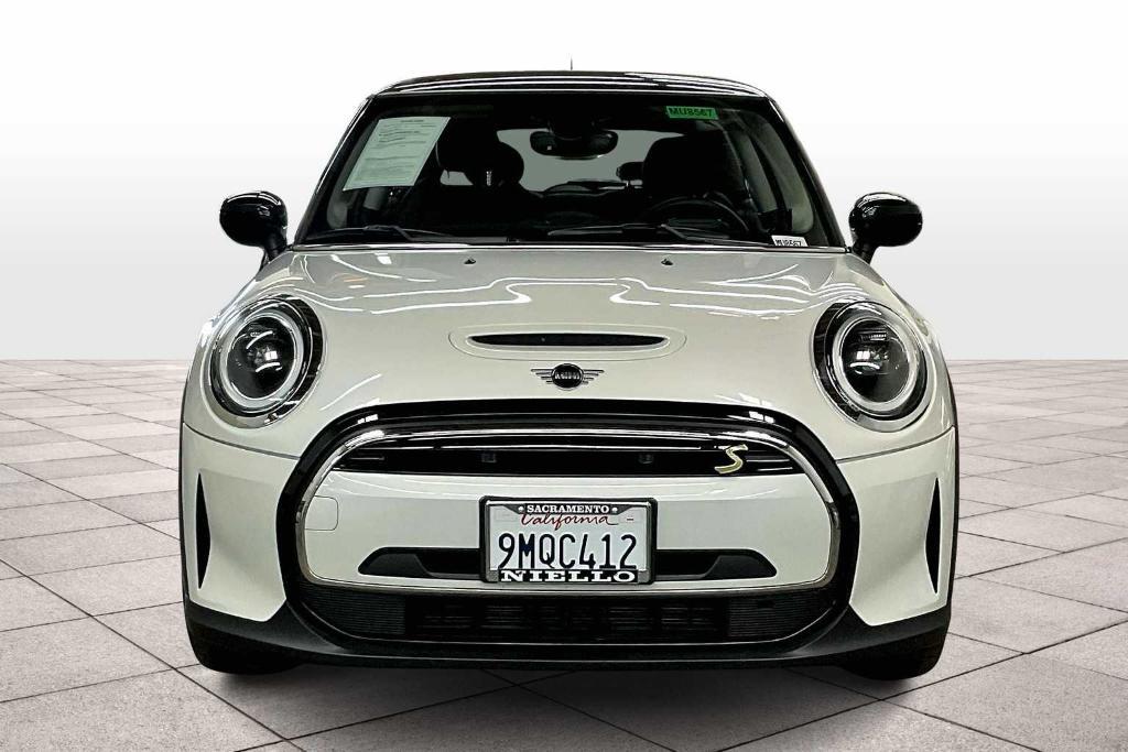 used 2024 MINI SE Hardtop car, priced at $23,494