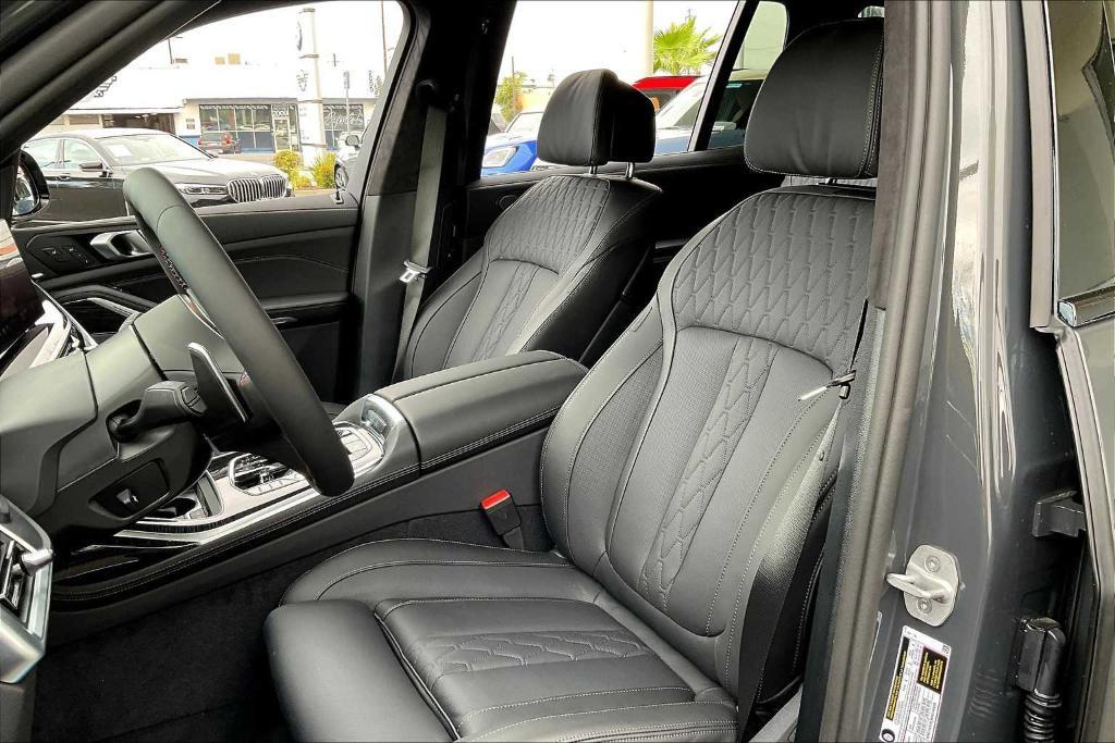 new 2026 BMW X7 car, priced at $124,975