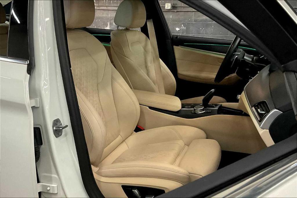 used 2023 BMW 540 car, priced at $41,063
