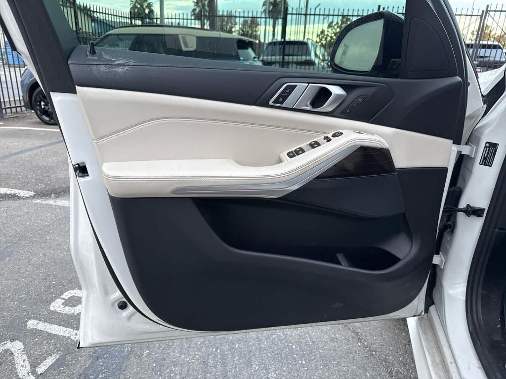 used 2021 BMW X5 car, priced at $40,894