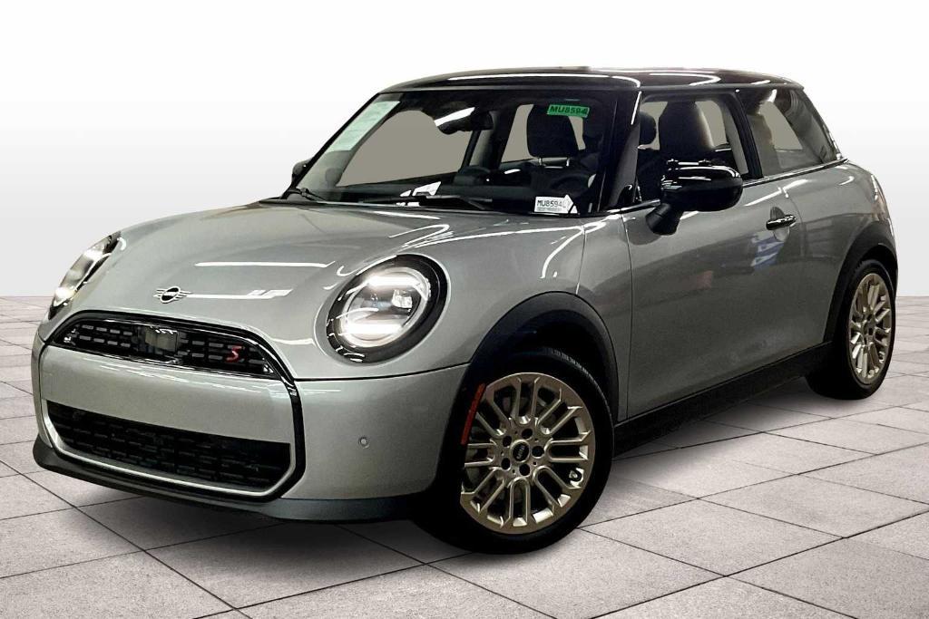 used 2025 MINI Hardtop car, priced at $31,991