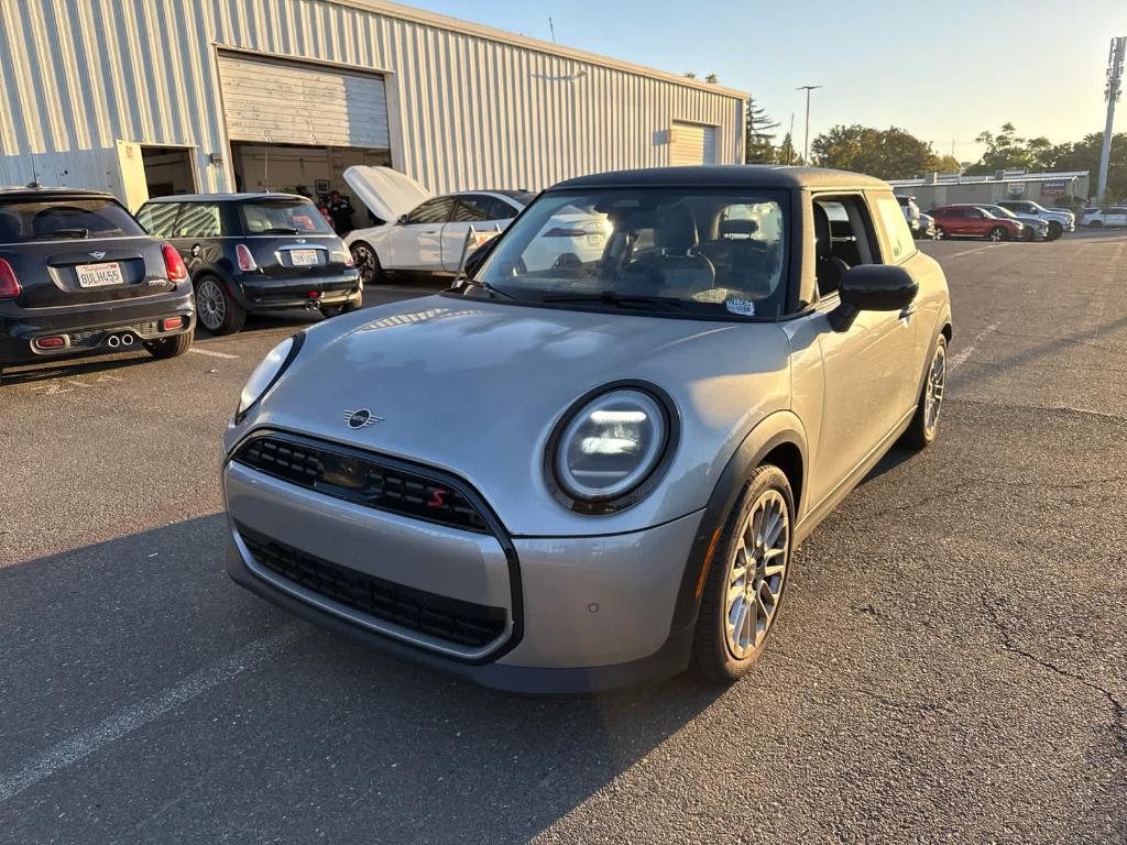 used 2025 MINI Hardtop car, priced at $31,991