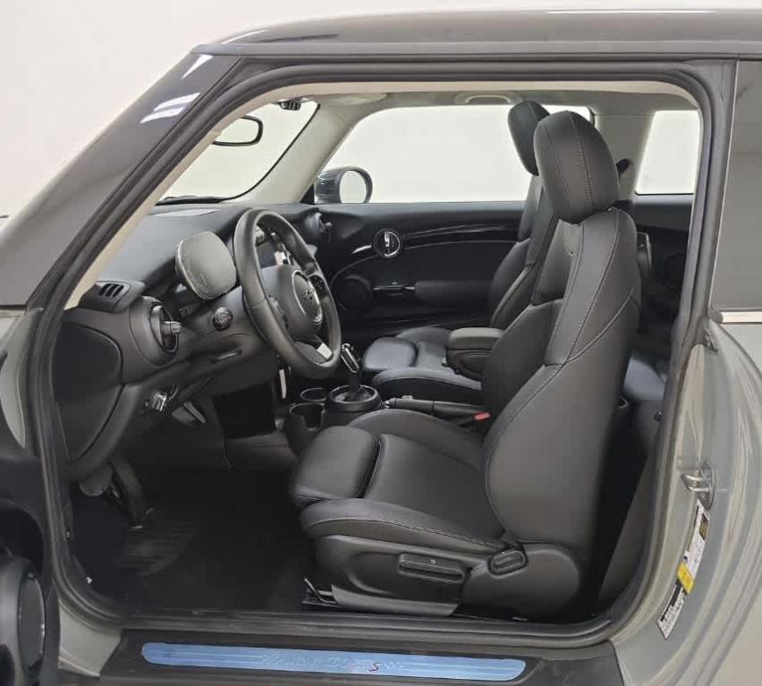 used 2023 MINI Hardtop car, priced at $28,998