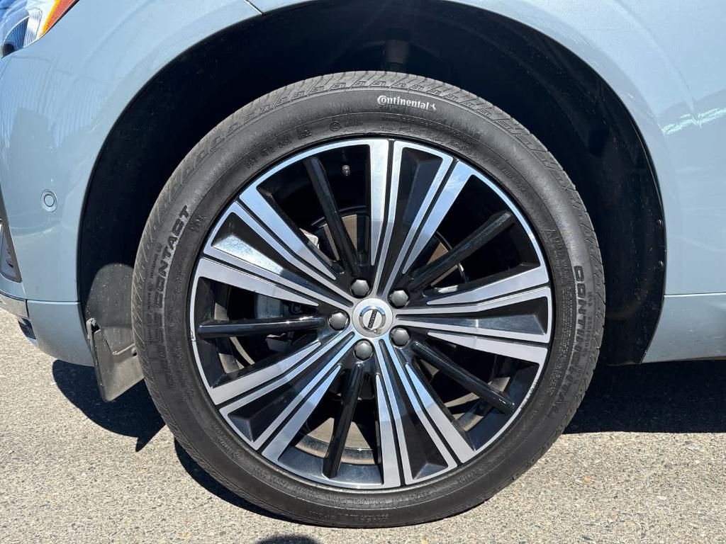 used 2023 Volvo XC60 car, priced at $38,998