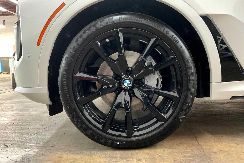 new 2026 BMW X7 car, priced at $98,475