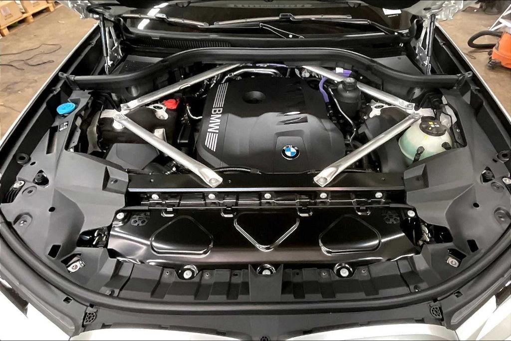 new 2026 BMW X7 car, priced at $98,475