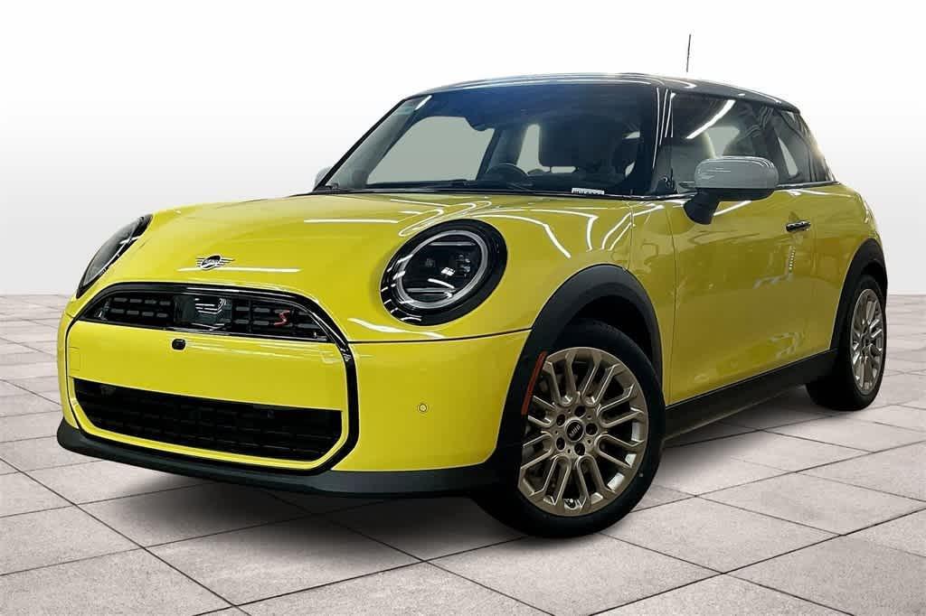 new 2025 MINI Hardtop car, priced at $37,330