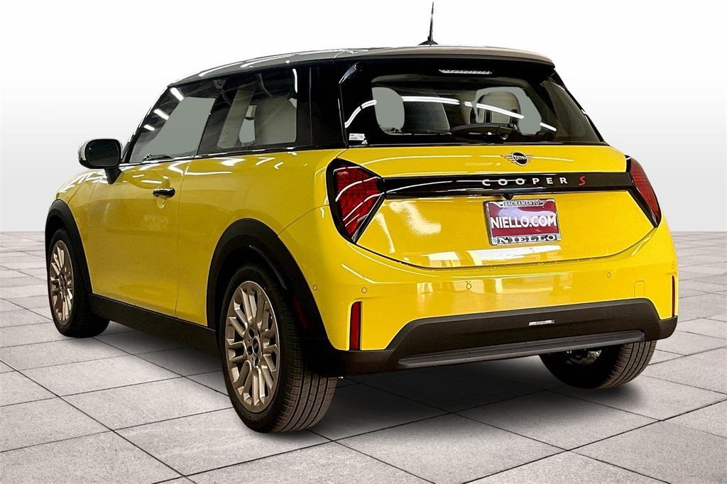 new 2025 MINI Hardtop car, priced at $37,330