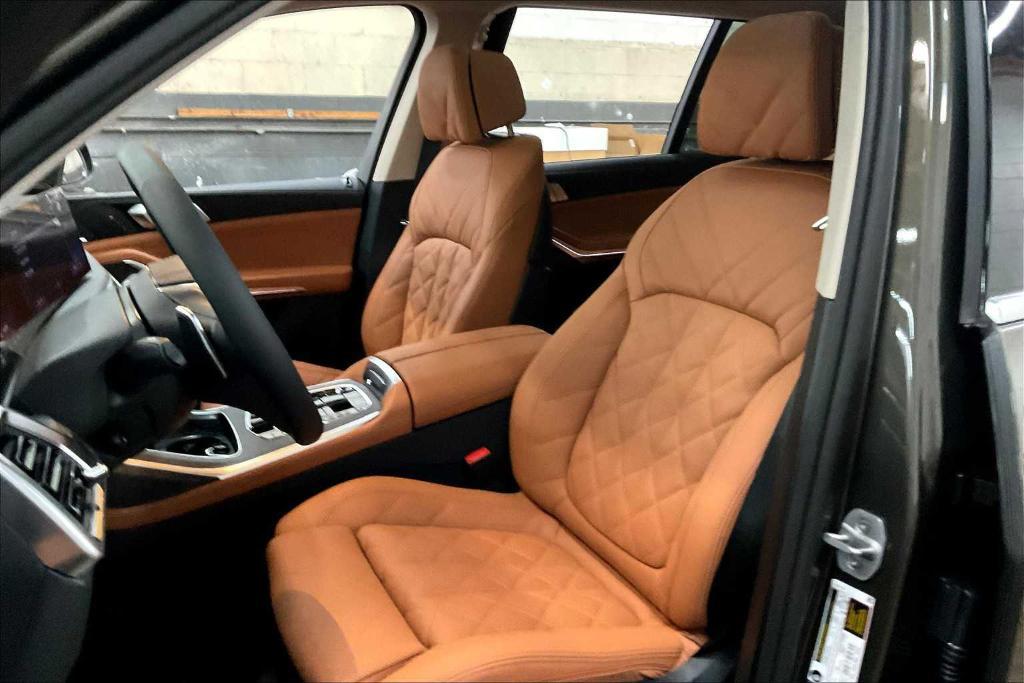 new 2026 BMW X7 car, priced at $94,925