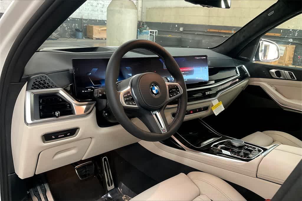 new 2025 BMW X7 car, priced at $120,075