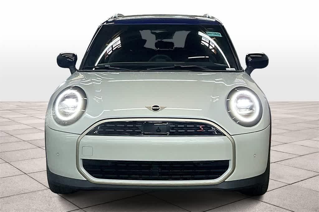 new 2025 MINI Hardtop car, priced at $39,230