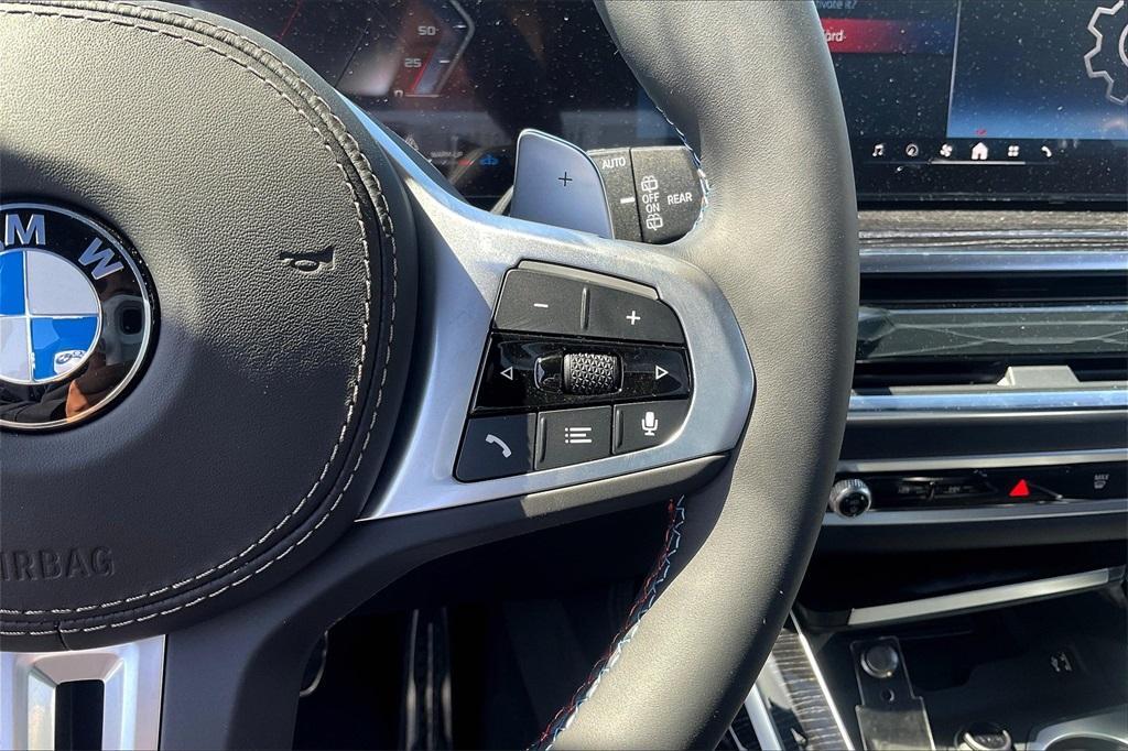 new 2025 BMW X7 car, priced at $121,220