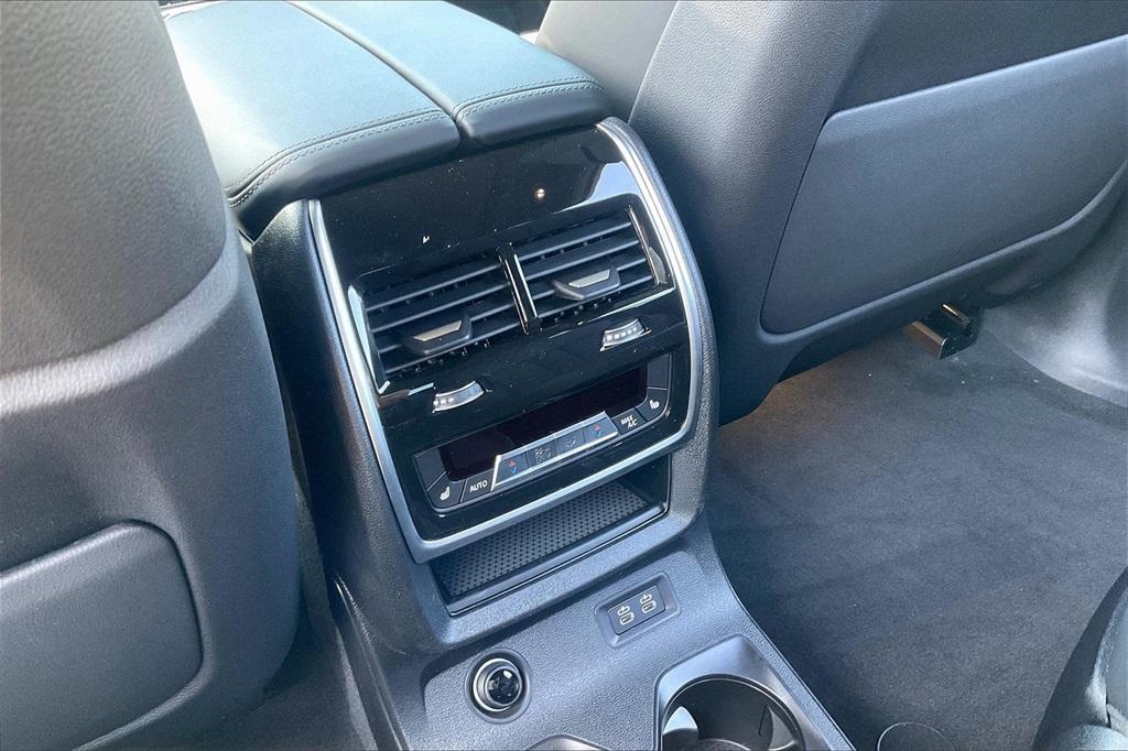 new 2025 BMW X7 car, priced at $121,220