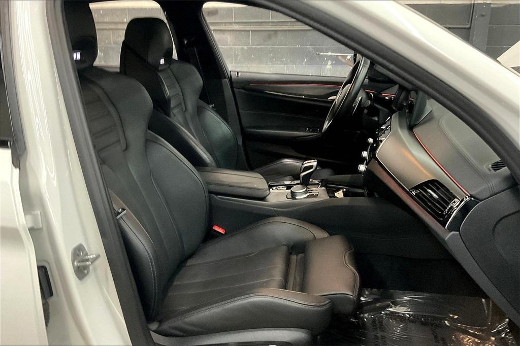 used 2022 BMW M5 car, priced at $83,993