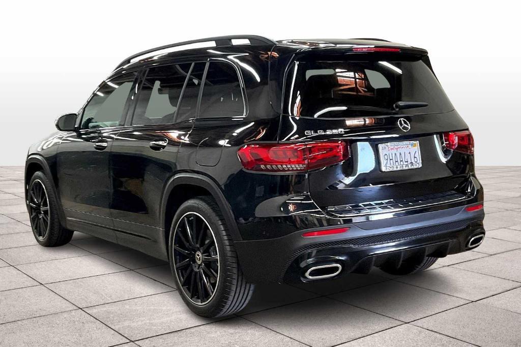 used 2021 Mercedes-Benz GLB 250 car, priced at $28,163
