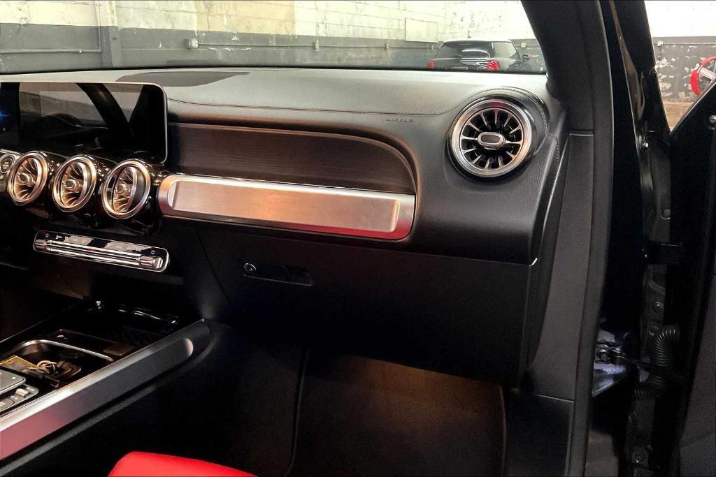 used 2021 Mercedes-Benz GLB 250 car, priced at $28,163
