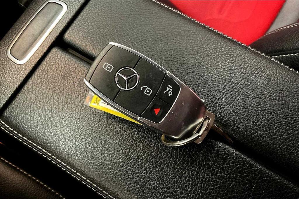 used 2021 Mercedes-Benz GLB 250 car, priced at $28,163