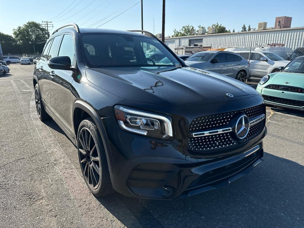 used 2021 Mercedes-Benz GLB 250 car, priced at $28,263