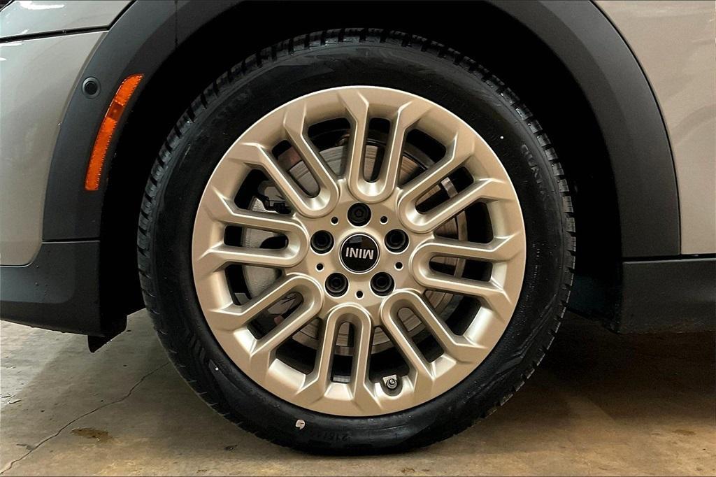 new 2025 MINI Hardtop car, priced at $37,810