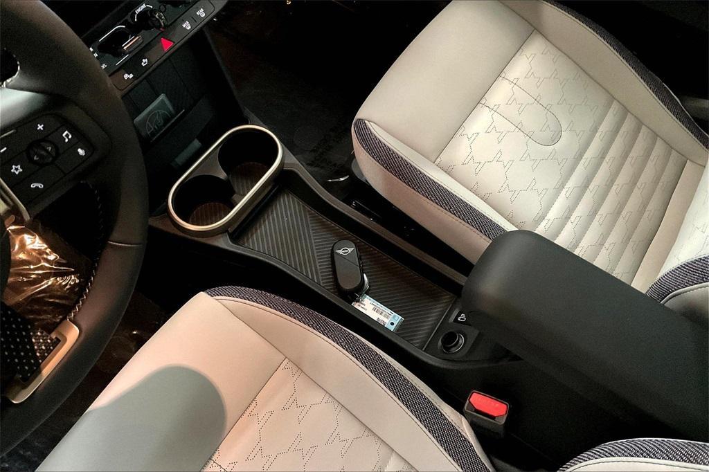 new 2025 MINI Hardtop car, priced at $37,810