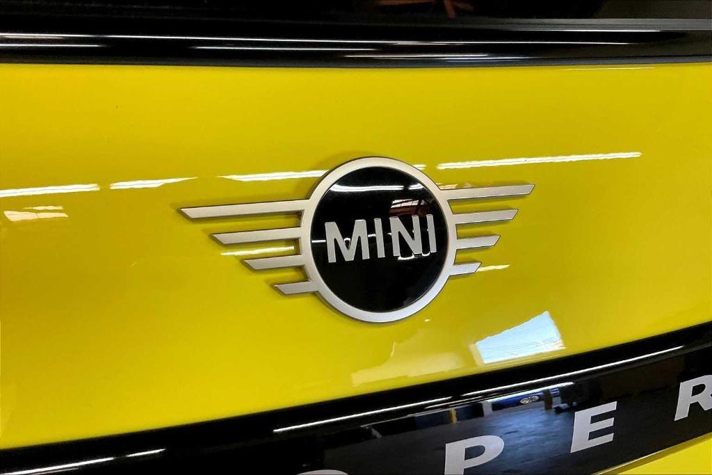 used 2025 MINI Hardtop car, priced at $31,991