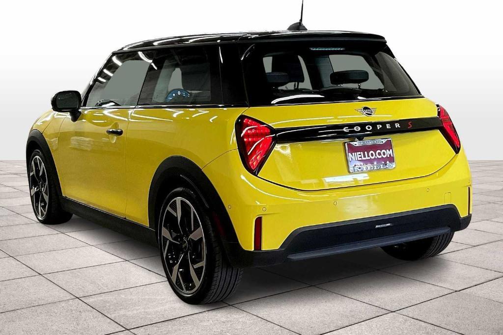 used 2025 MINI Hardtop car, priced at $31,991