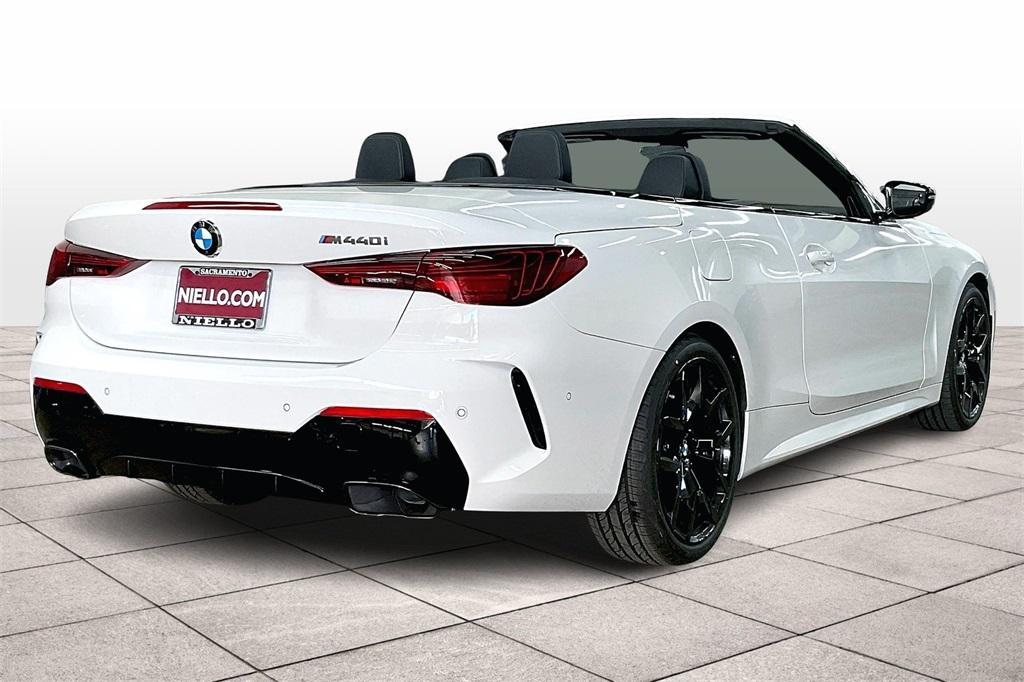 new 2025 BMW M440 car, priced at $78,930