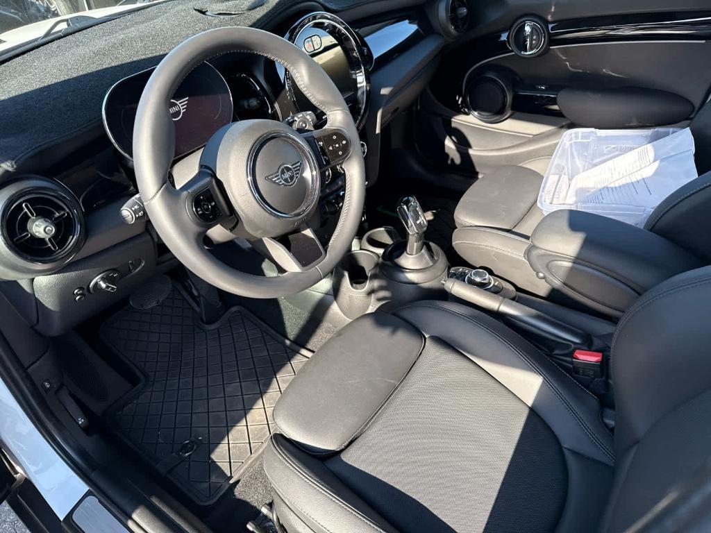 used 2023 MINI Hardtop car, priced at $27,331