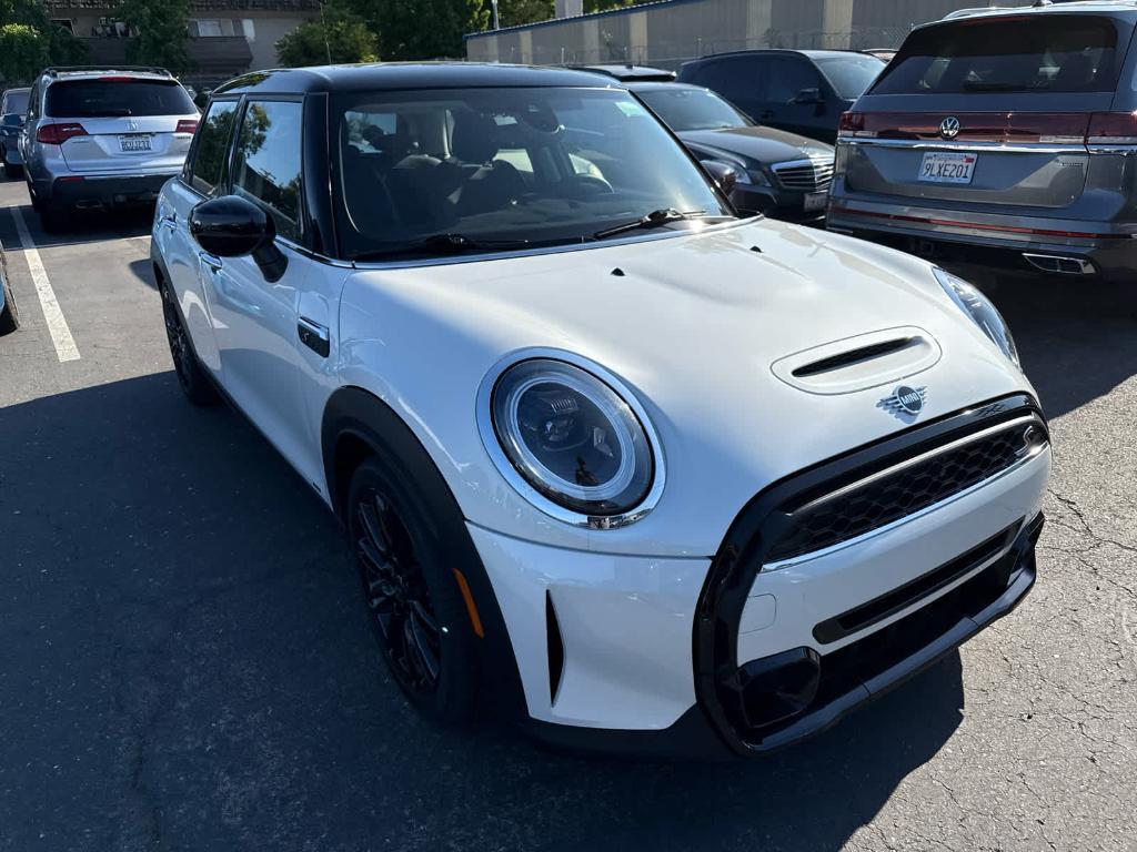 used 2023 MINI Hardtop car, priced at $27,331