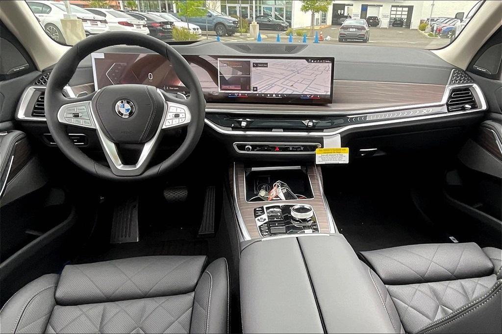 new 2025 BMW X7 car, priced at $91,820