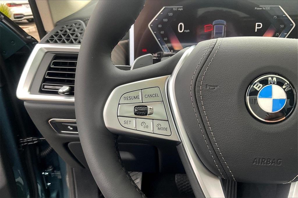 new 2025 BMW X7 car, priced at $91,820