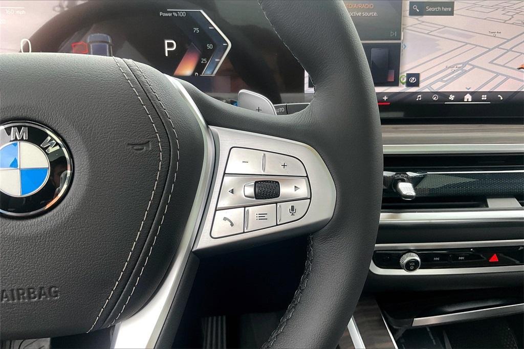new 2025 BMW X7 car, priced at $91,820
