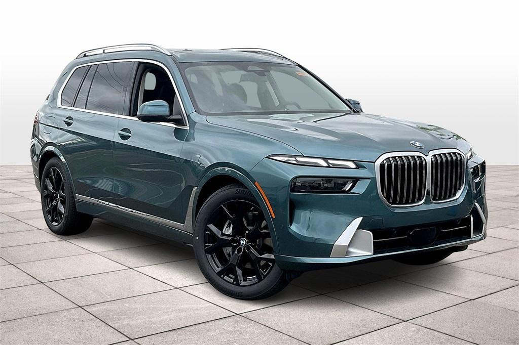 new 2025 BMW X7 car, priced at $91,820