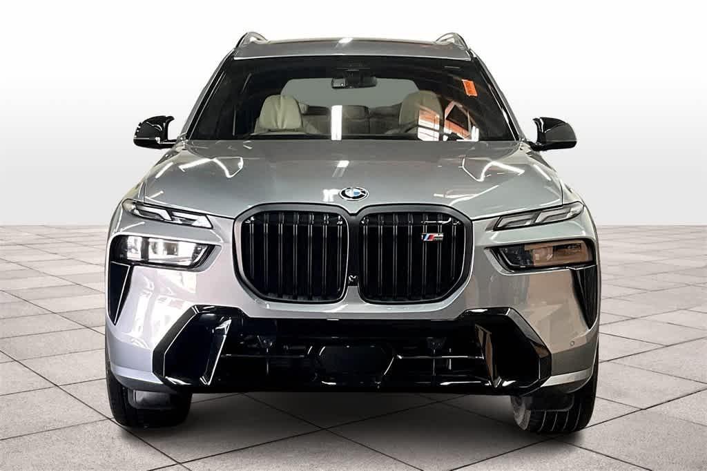 new 2025 BMW X7 car, priced at $118,795