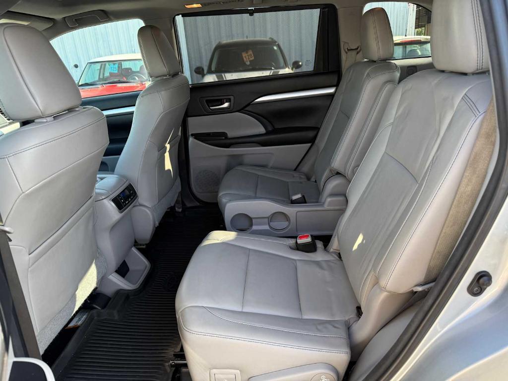 used 2017 Toyota Highlander car, priced at $26,716