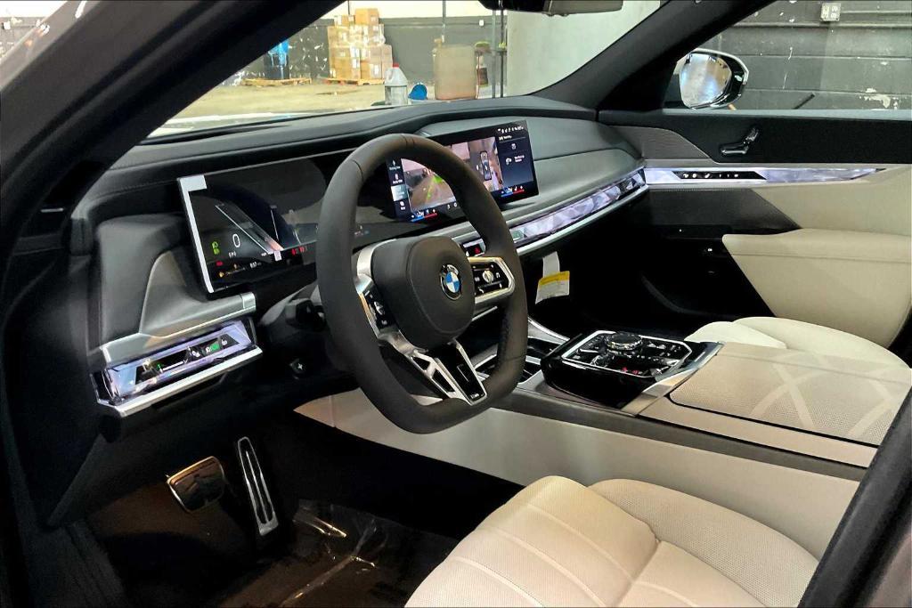 new 2025 BMW 760 car, priced at $133,775