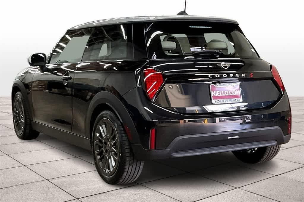 new 2025 MINI Hardtop car, priced at $37,110