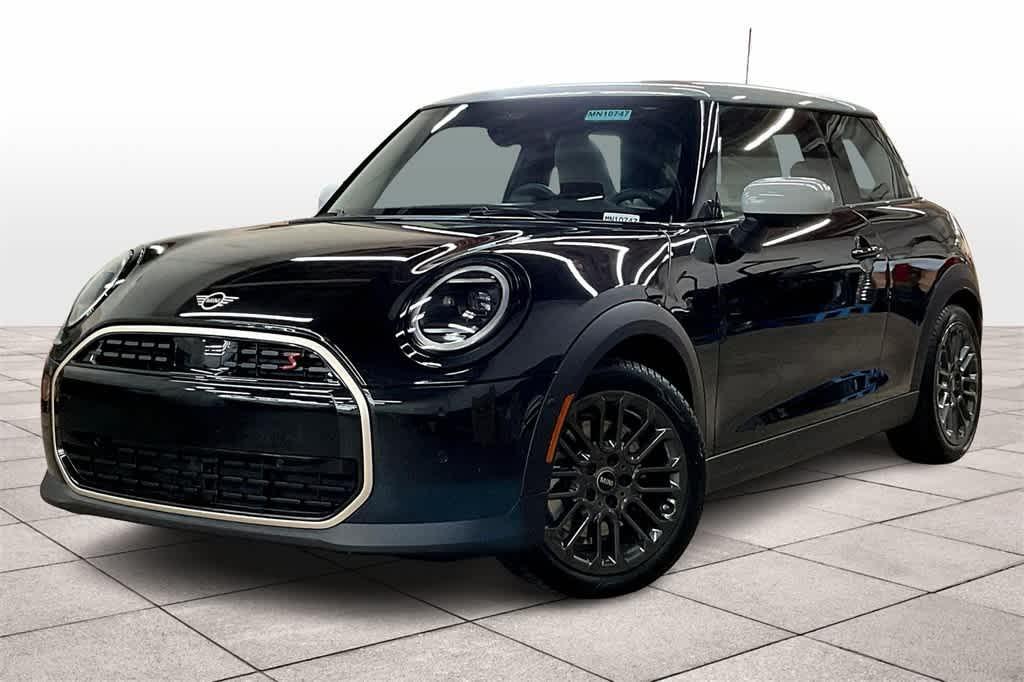 new 2025 MINI Hardtop car, priced at $37,110