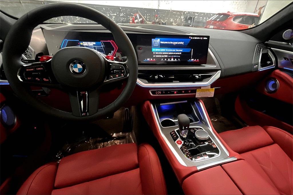 new 2025 BMW XM car, priced at $166,575