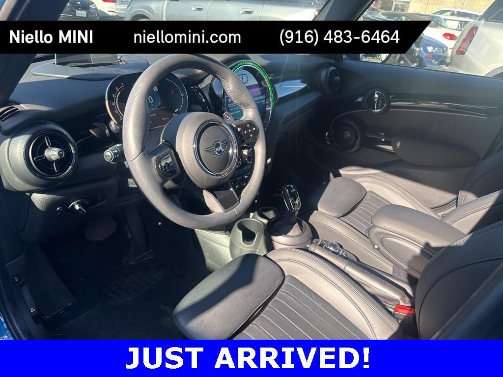used 2022 MINI Hardtop car, priced at $26,996