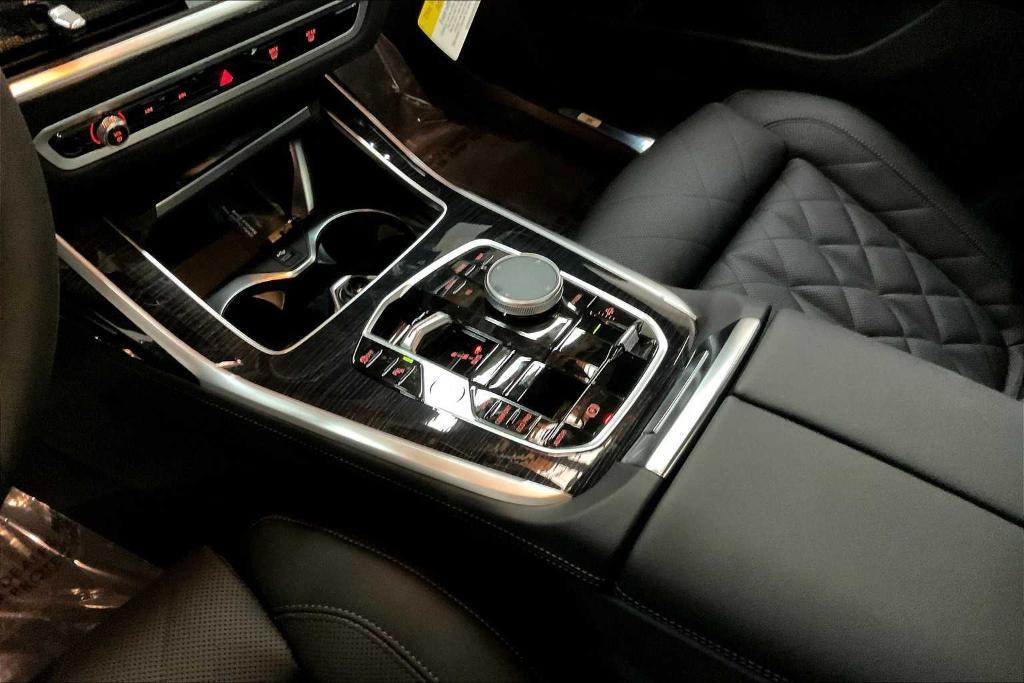 new 2026 BMW X7 car, priced at $98,125